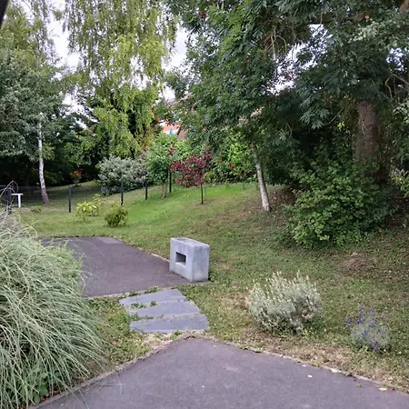 Les Trois Salazes Panzió